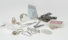 Load image into Gallery viewer, Robin Reed English Holiday Christmas Crackers - Red & Green with Bells, 6 Count