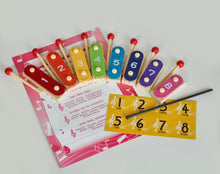 Load image into Gallery viewer, Robin Reed English Holiday Christmas Crackers - Chime Bars, 8 Count