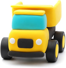 Load image into Gallery viewer, Fat Brain Toys - Hey Clay Construction Vehicles, 6 Sculpting Projects, Ages 6+