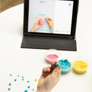 Fat Brain Toys - Hey Clay: Easter Studio -14 Can Modeling Air-Dry Clay