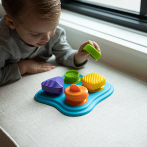 Fat Brain Toys Lidzy A Sensory Toy for Discover yand Motor Skills